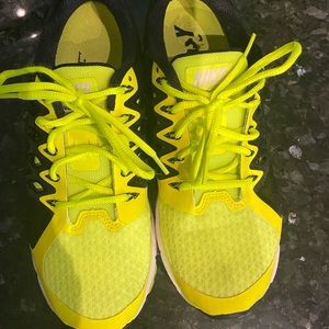 Nike Vomero 9 Running Shoes